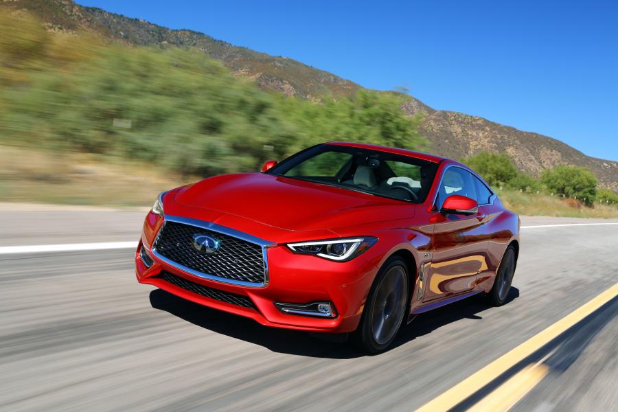  Infiniti Q60 Red Sport 400 AWD 2016 года  (фото 14 из 42)